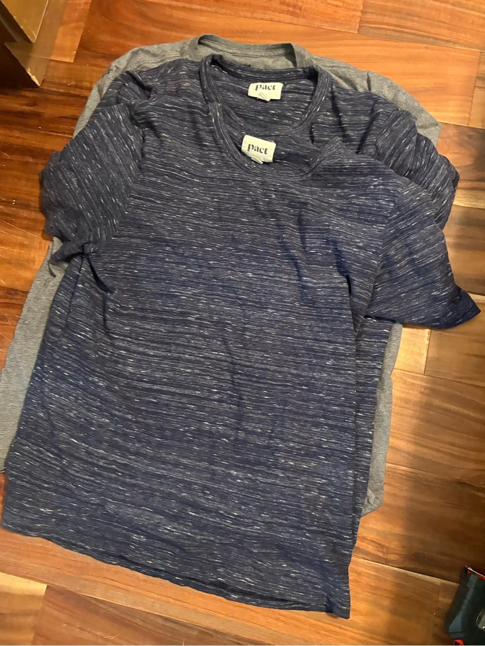 PACT Organic Cotton Crew Neck T-Shirt Bundle 3 Pack Size M (1334)